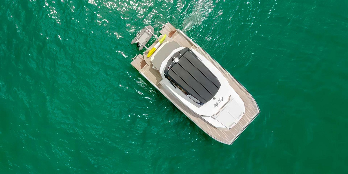 Аренда моторного катамарана Power 53 My Sky на Пхукете